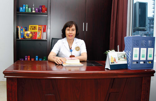 Bác sĩ Đỗ Thanh Hà chữa viêm phụ khoa bằng phương pháp Đông - Tây y kết hợp