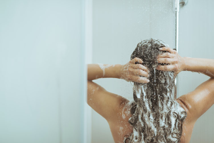  Tắm rửa thường xuyên ngăn ngừa vi khuẩn để phòng chống viêm phần phụ hiệu quả 