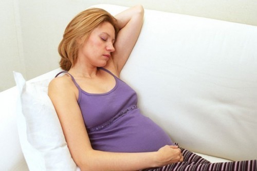 Mẹ bị viêm phụ khoa khi mang thai 3 tháng đầu ảnh hưởng đến thai nhi