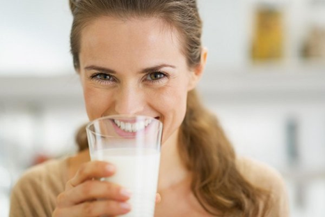Phụ nữ bị buồng trứng đa nang nên uống sữa đậu nành