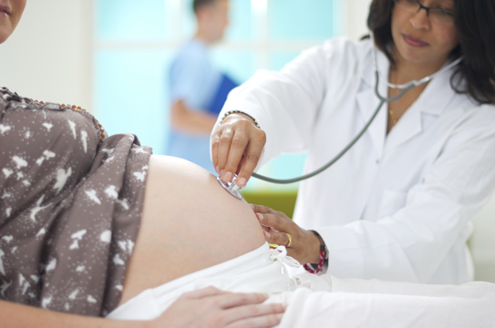 Cần tuân thủ chỉ dẫn của bác sĩ nếu bị u nang buồng trứng khi mang thai