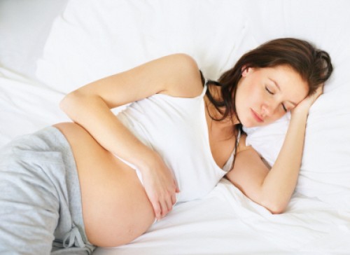 Điều trị u nang buồng trứng dạng nước với những mẹ bầu như thế nào?