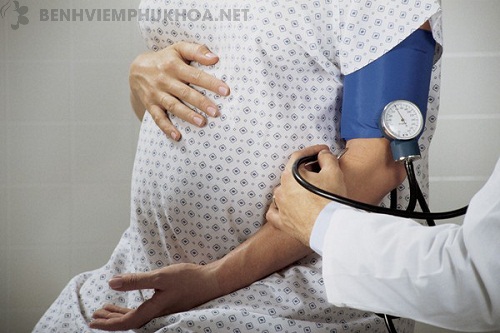 Viêm lộ tuyến cổ tử cung có sinh thường được không cần phải qua thăm khám cụ thể
