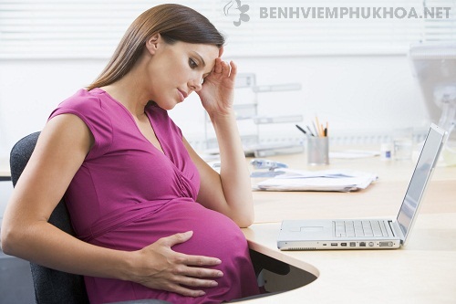 Viêm lộ tuyến cổ tử cung có sinh thường được không?