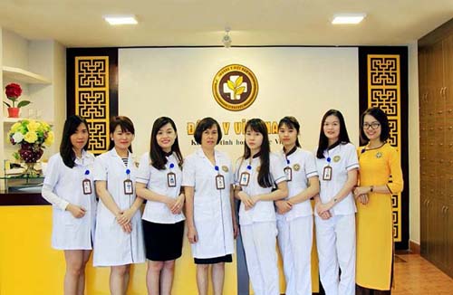Đội ngũ y bác sĩ của Trung tâm Sản phụ khoa Đông y