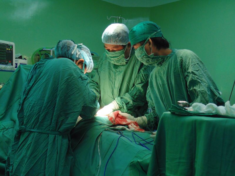 Phẫu thuật u nang buồng trứng có nguy hiểm không?