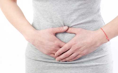 đau bụng dưới là dấu hiệu viêm cổ tử cung